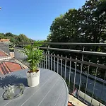Adua * Vezzo