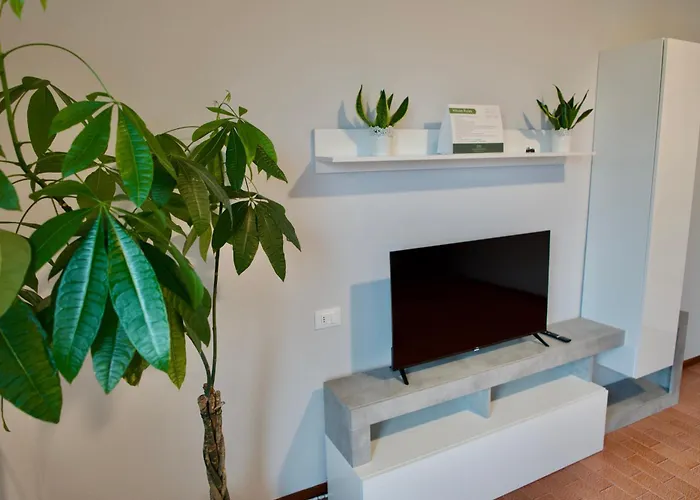 Adua Appartamento Vezzo